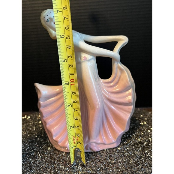 Vintage Hull Pottery, 955, Dancing Lady Planter - Picture 2 of 8